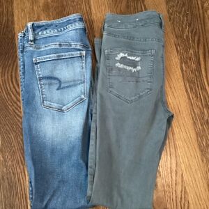American Eagle lot of 2 jeans size 4